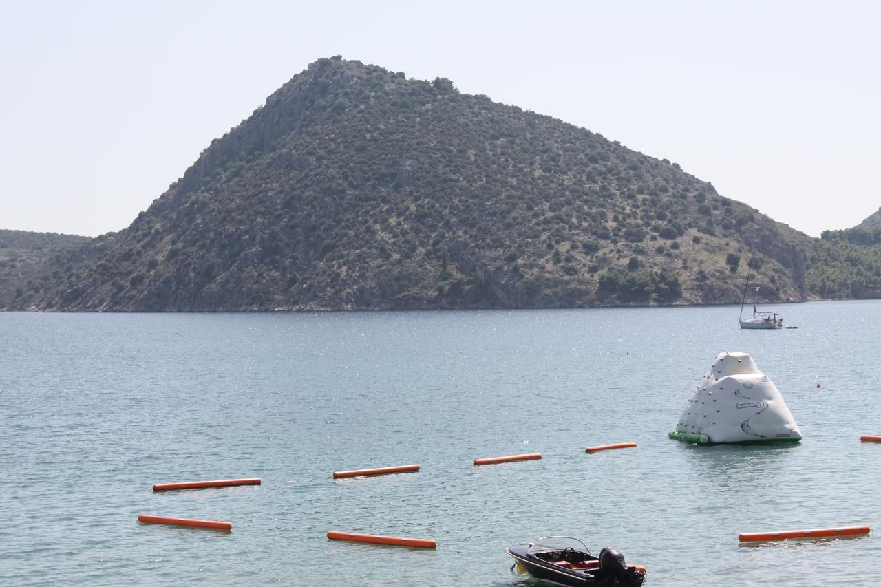 Poseidon Apartments Tolo Luaran gambar