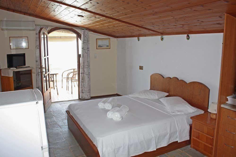 Poseidon Apartments Tolo Luaran gambar