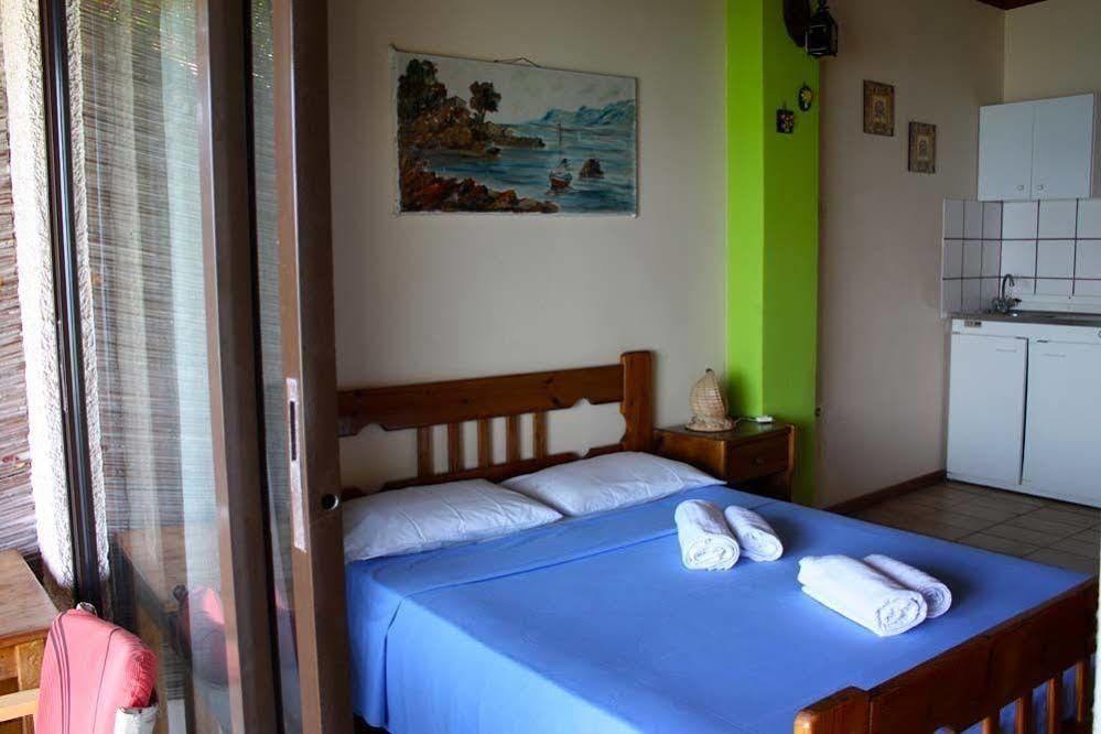 Poseidon Apartments Tolo Luaran gambar
